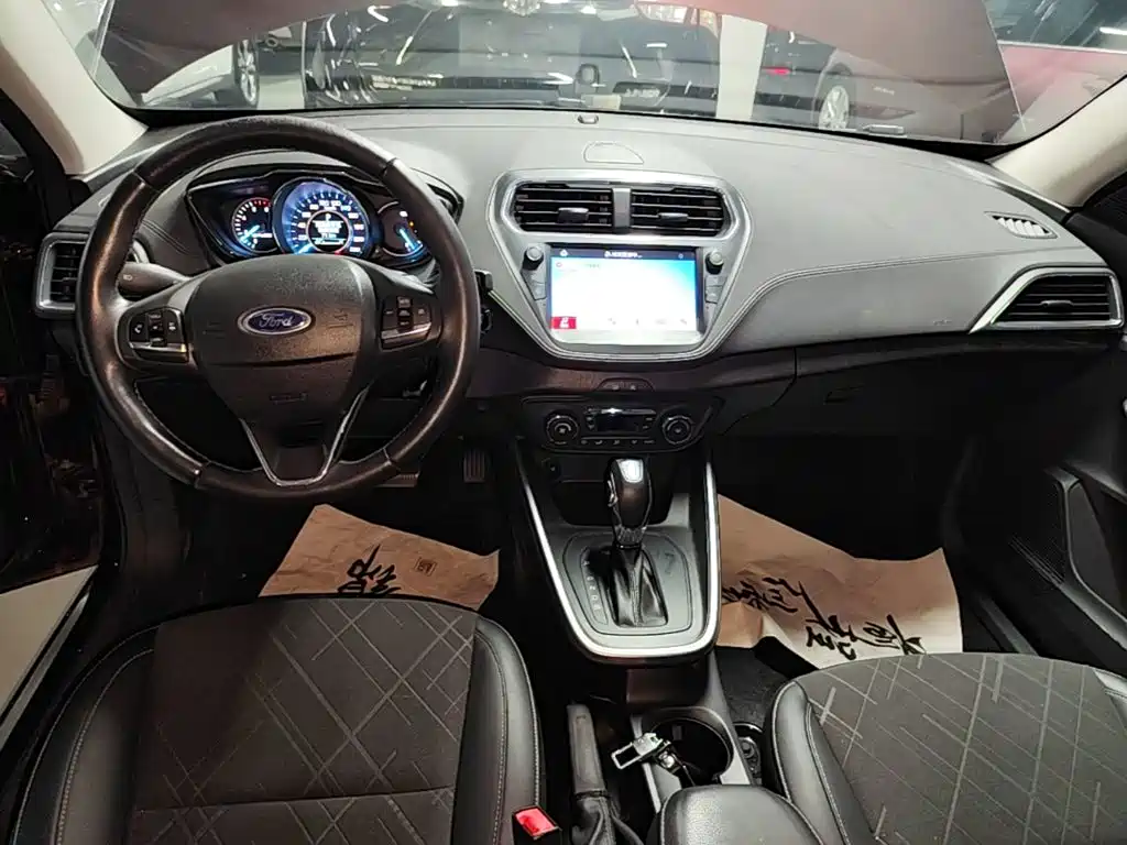 Ford Escort — миниатюра 14