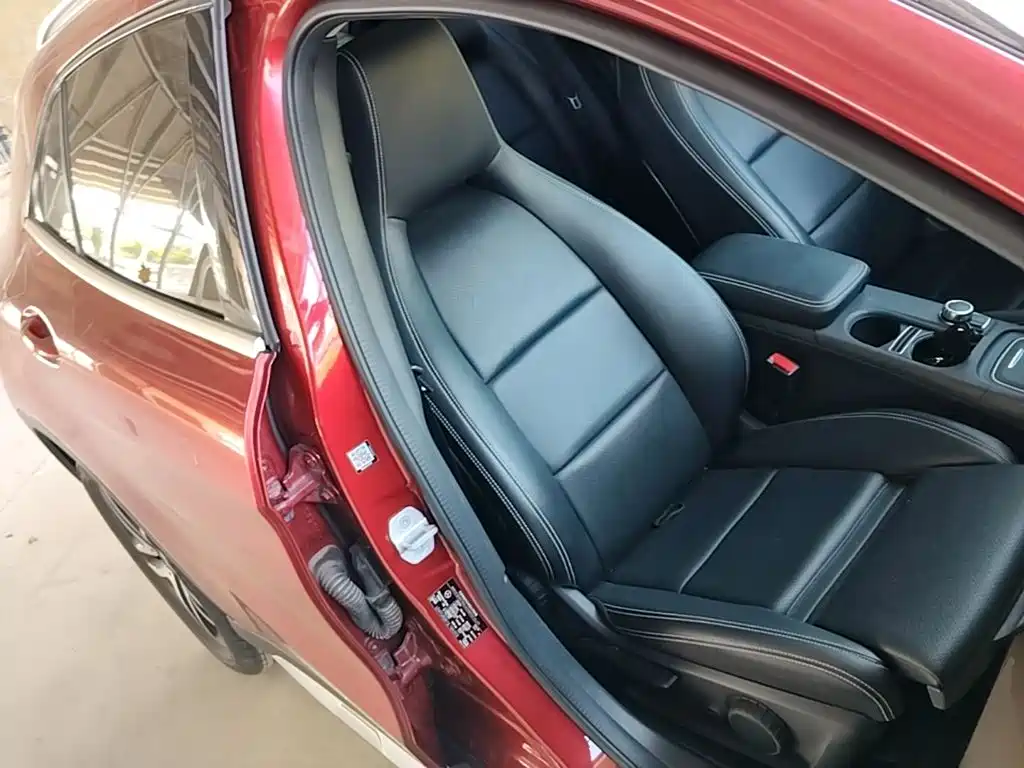 Mercedes-Benz GLA — миниатюра 25