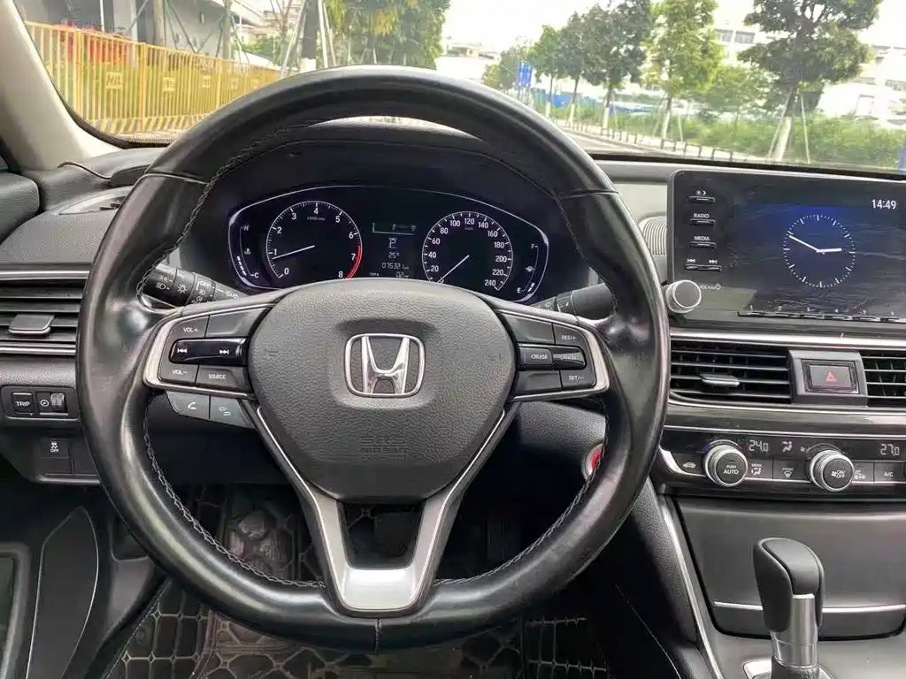 Honda Inspire — миниатюра 9