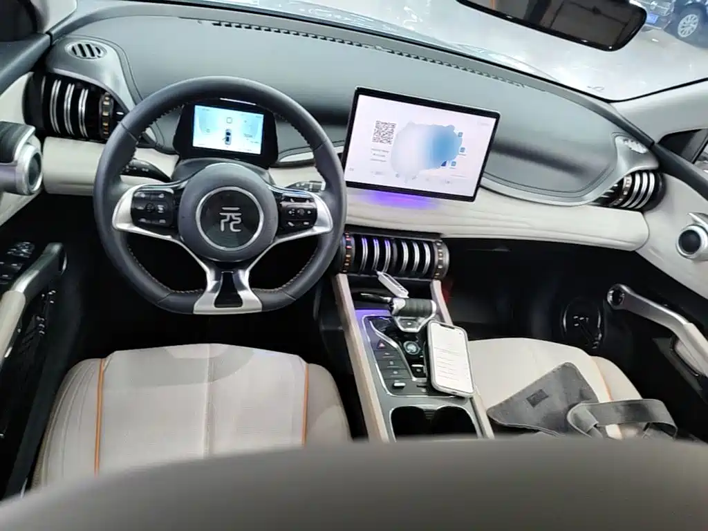 BYD Yuan Plus — миниатюра 10
