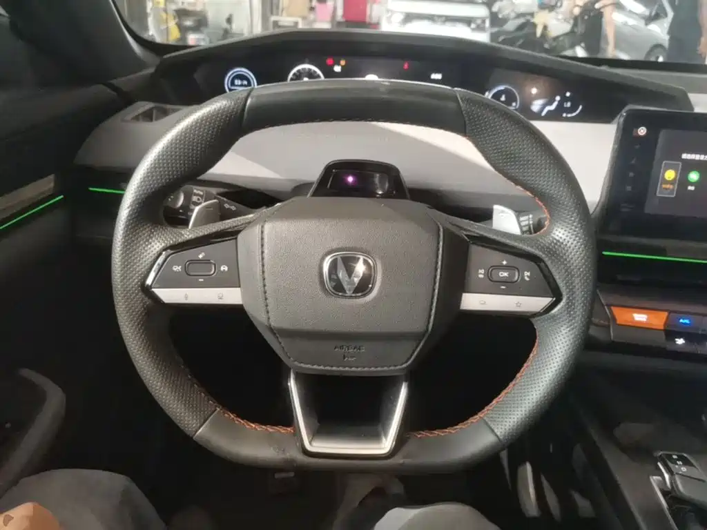 Changan UNI-V — миниатюра 11