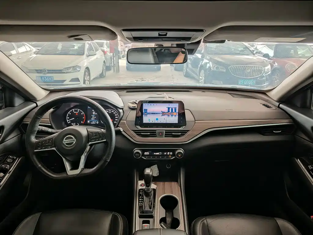 Nissan Teana — миниатюра 9