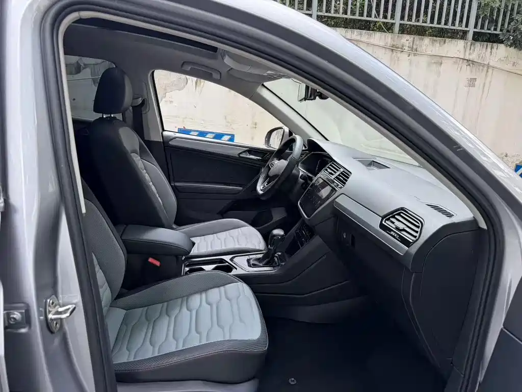 Volkswagen Tiguan X — миниатюра 13