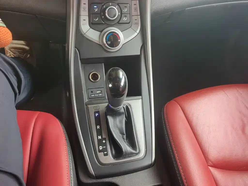 Hyundai Elantra Langdong — миниатюра 14