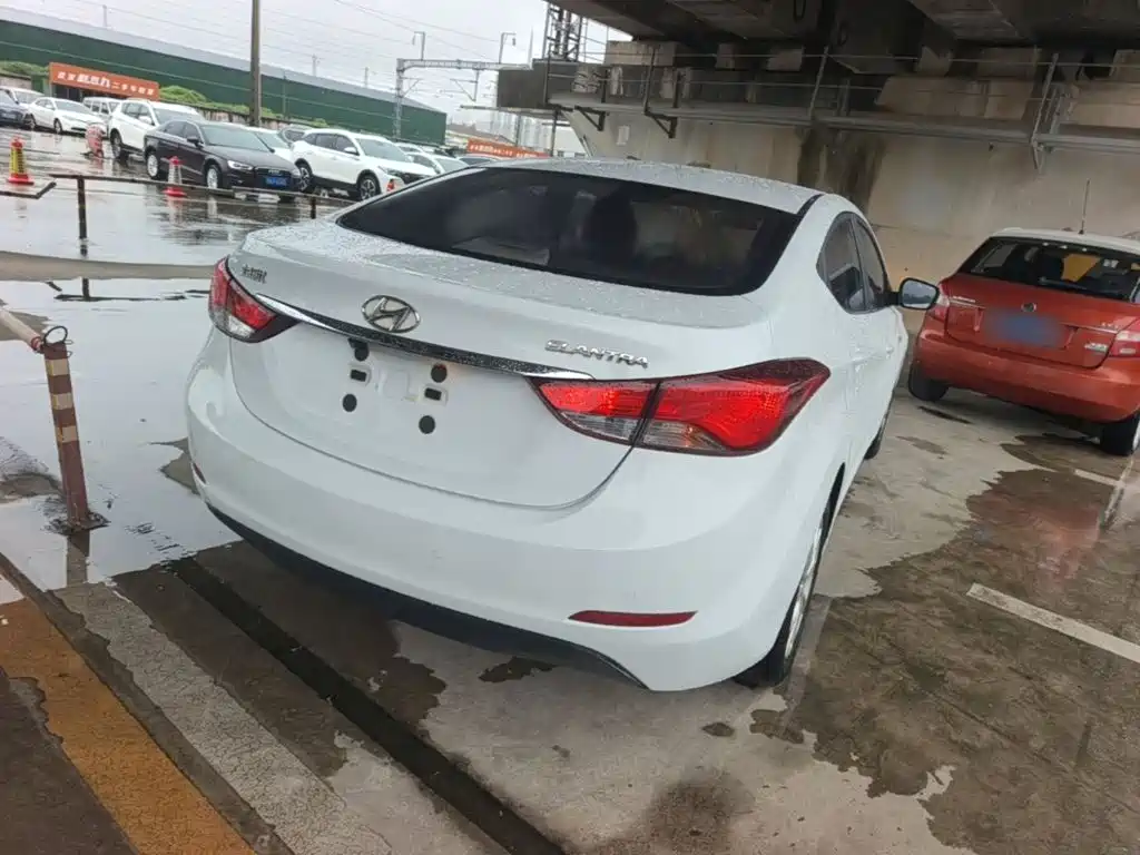 Hyundai Elantra Langdong — миниатюра 7