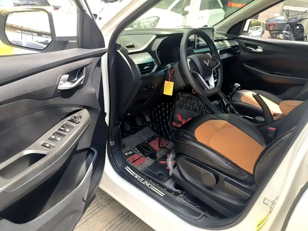 Wuling Hongguang S3 — миниатюра 16