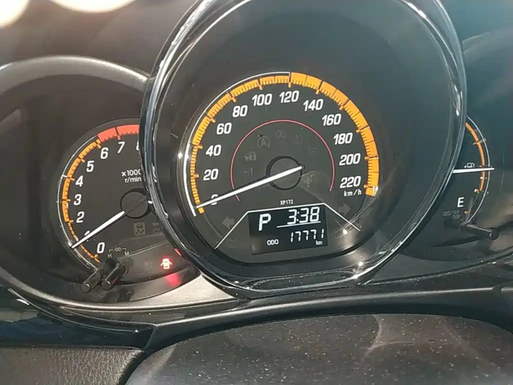 Toyota Yaris L — миниатюра 12