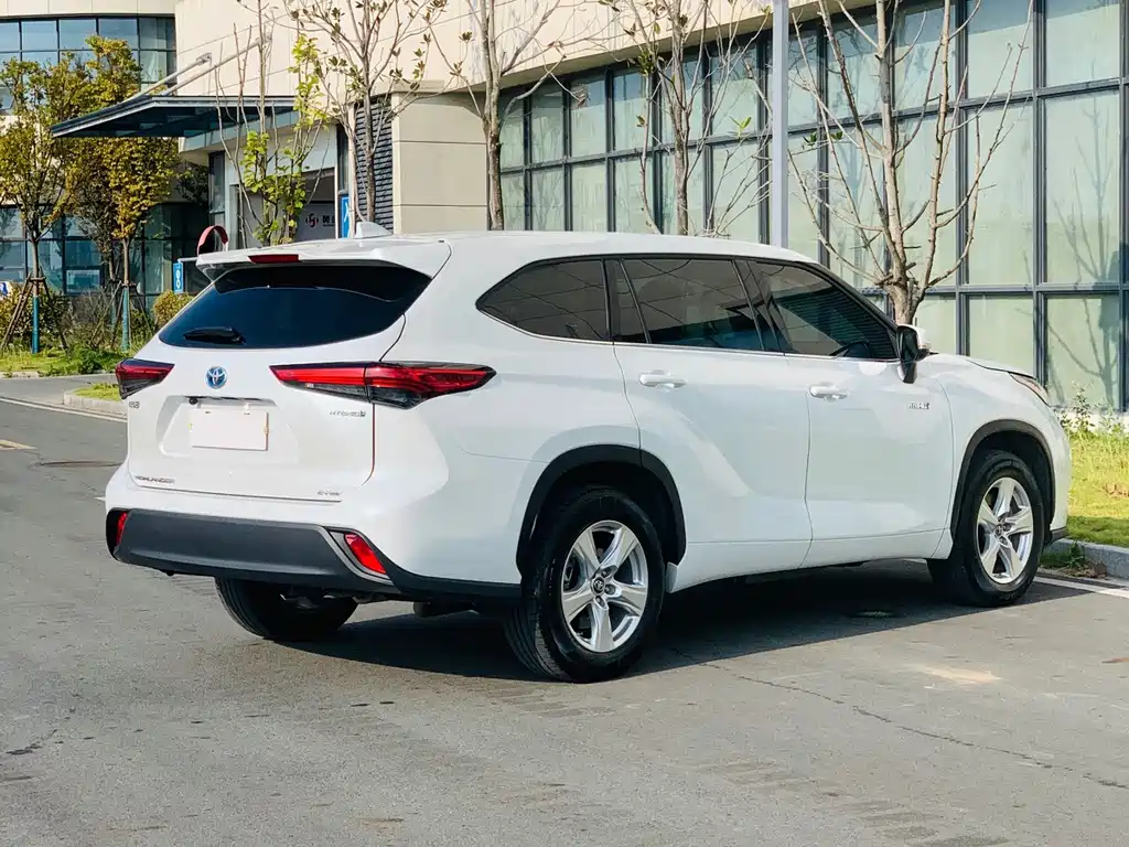 Toyota Highlander — миниатюра 8