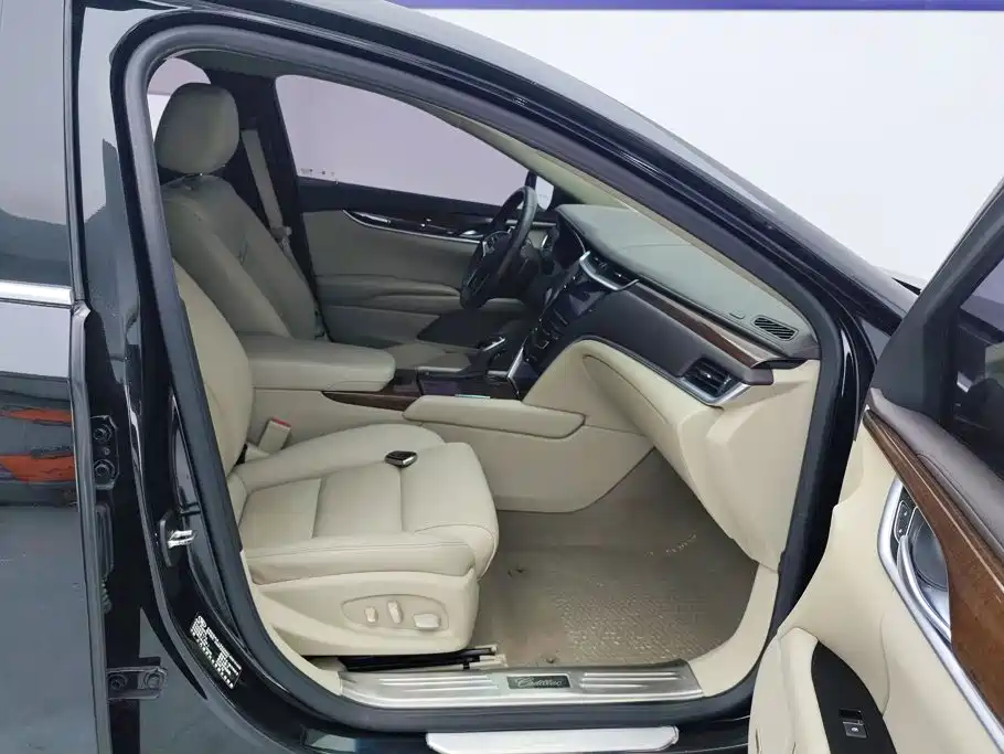 Cadillac XTS — миниатюра 8