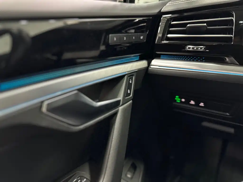 Volkswagen Touareg — миниатюра 33
