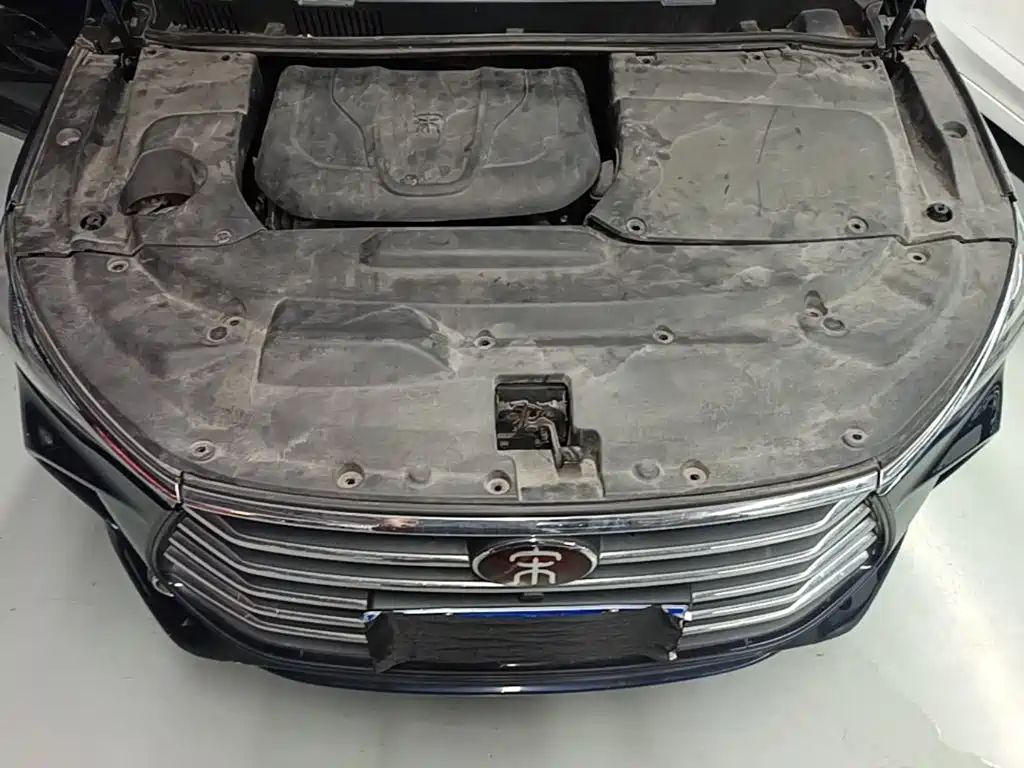 BYD MAX — миниатюра 20