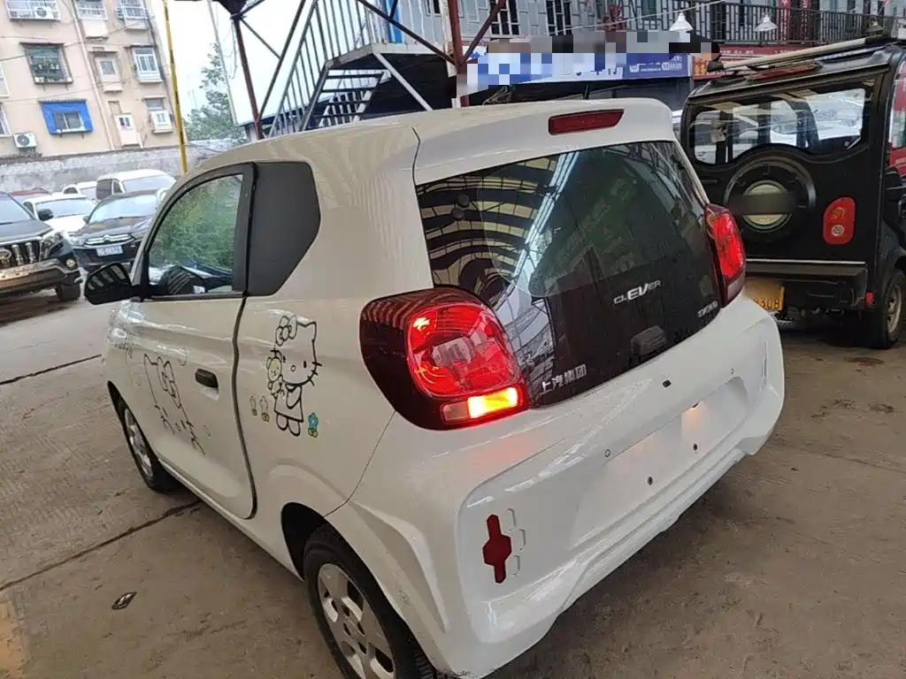 Roewe Clever — миниатюра 5