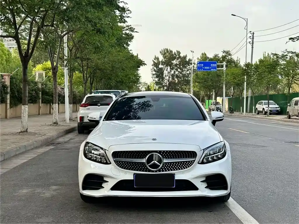 Mercedes-Benz C-Class (Import) — миниатюра 2