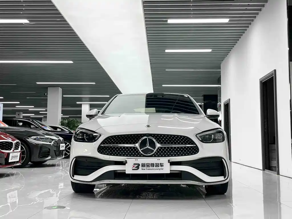 Mercedes-Benz C-Class — миниатюра 2