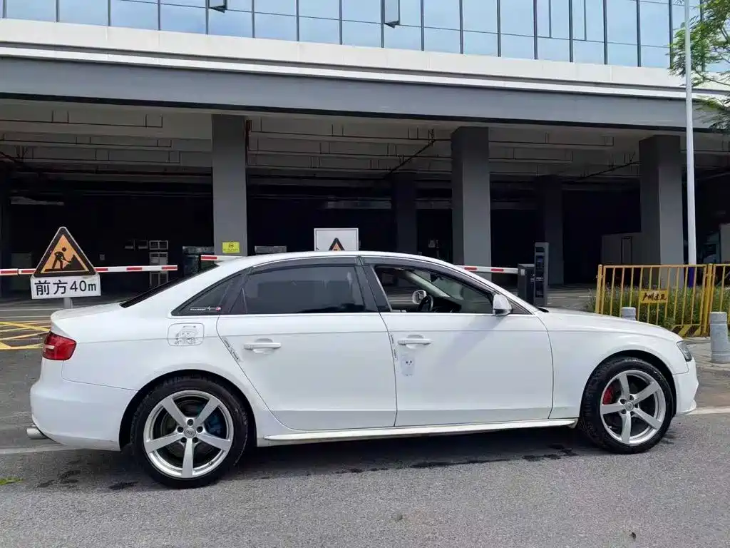 Audi A4L — миниатюра 3