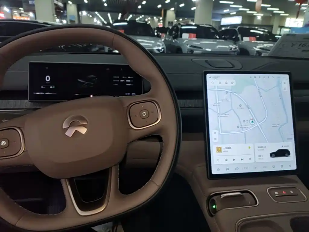 NIO ES6 — миниатюра 10