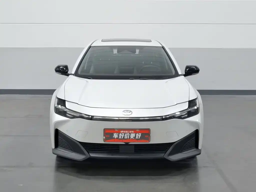 Toyota bZ3 — миниатюра 3