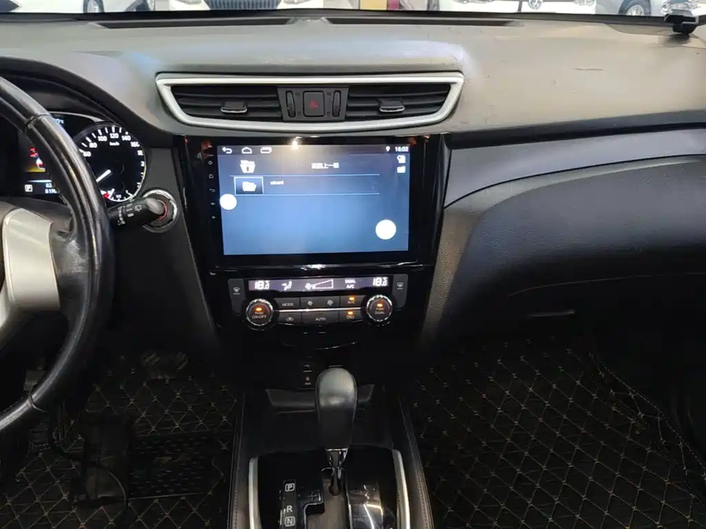 Nissan X-Trail — миниатюра 13
