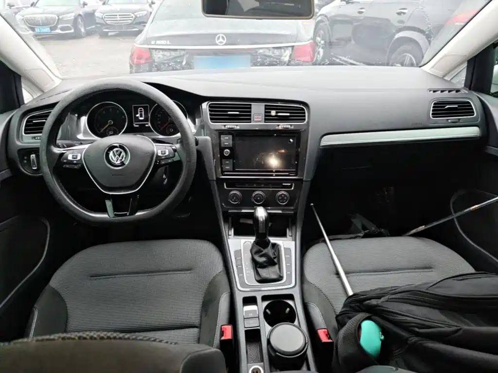 Volkswagen Golf — миниатюра 14