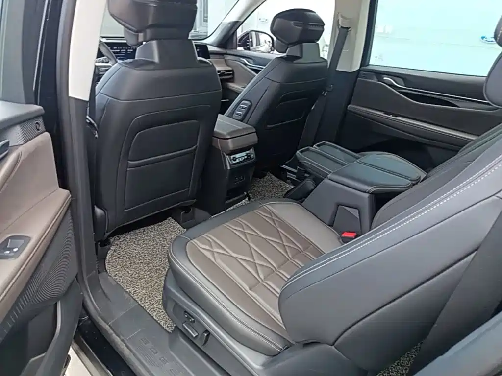 Ford Edge — миниатюра 22