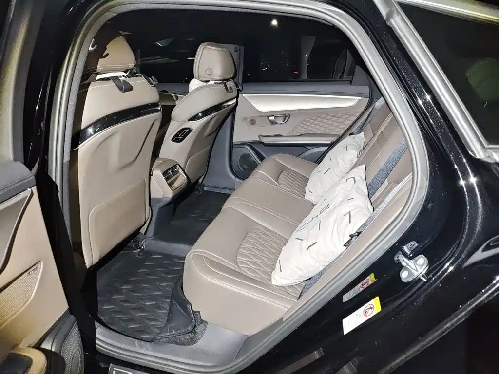 BYD Han — миниатюра 18