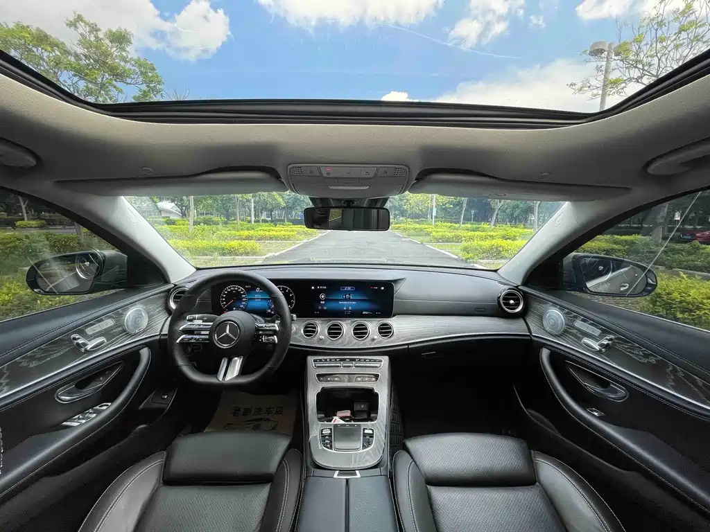 Mercedes-Benz E-Class — миниатюра 6
