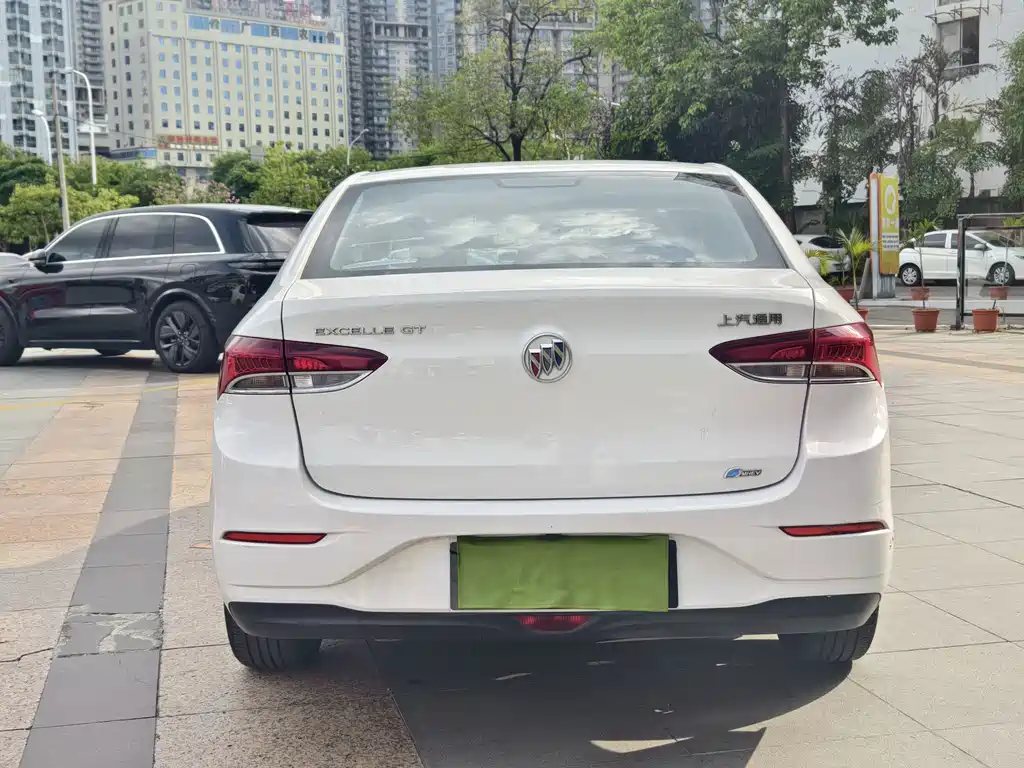 Buick Excelle — миниатюра 8