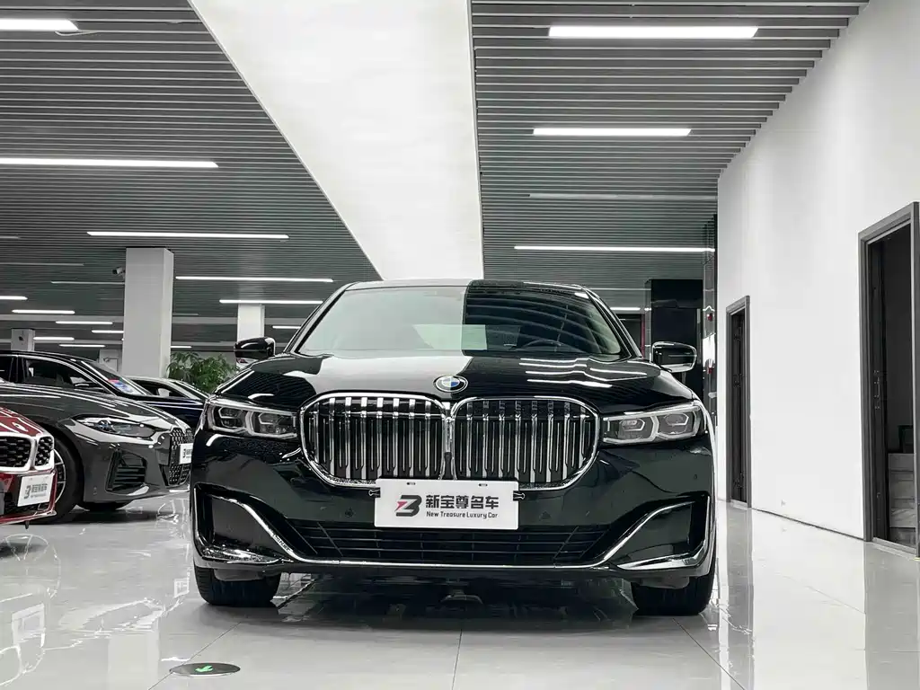 BMW 7 Series — миниатюра 2