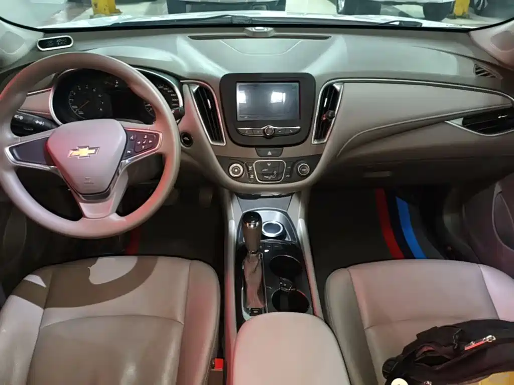 Chevrolet Malibu XL — миниатюра 10