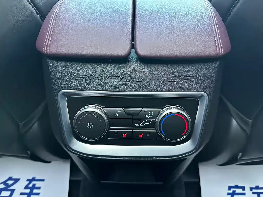 Ford Explorer 2023 — фото 22