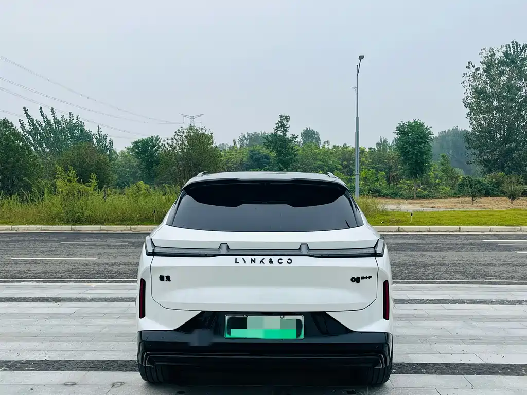 Lynk & Co 08 EM-P — миниатюра 9