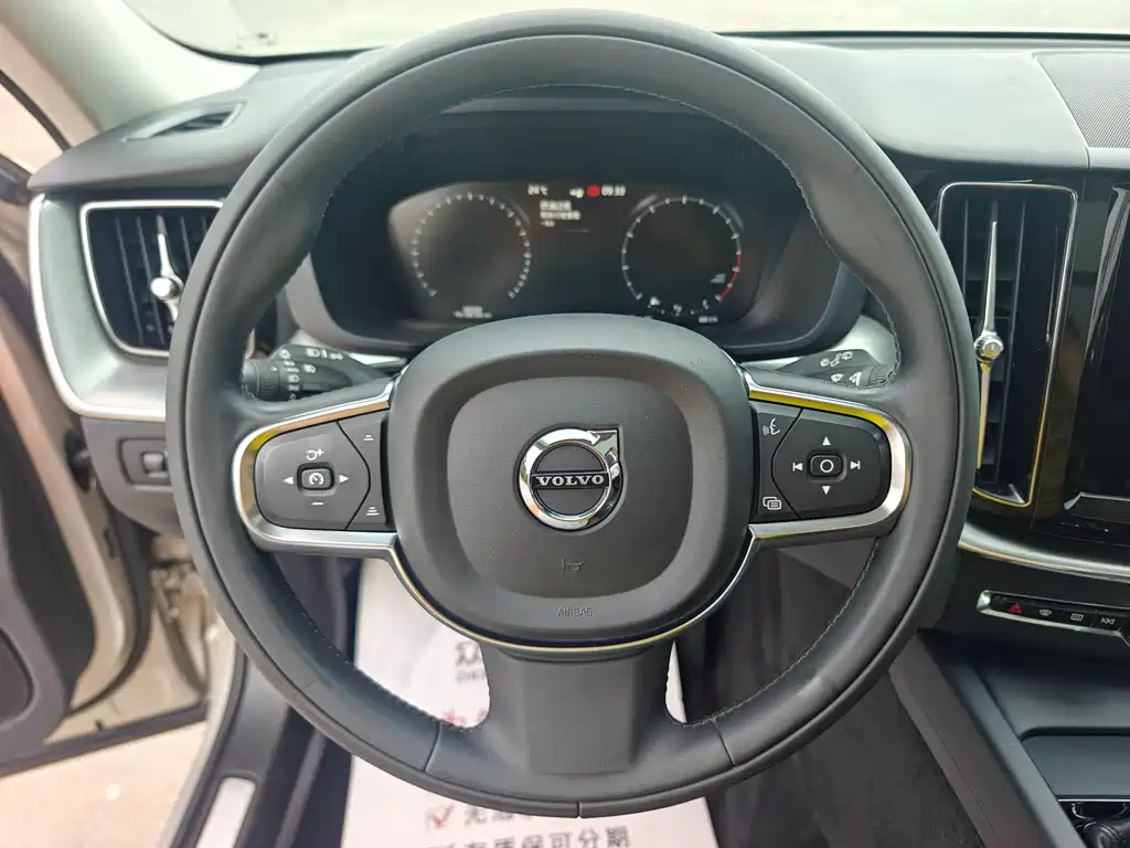 Volvo XC60 — миниатюра 12
