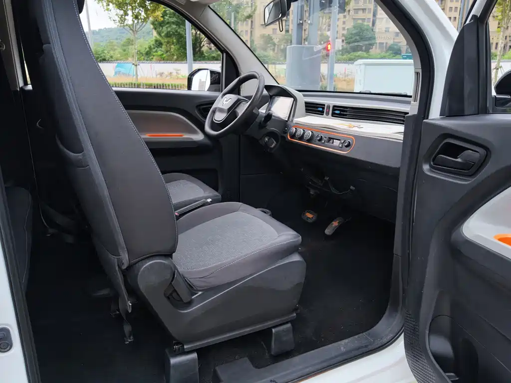 Wuling MINIEV — миниатюра 14