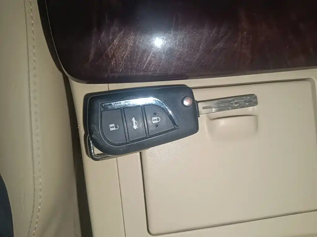 Toyota Camry — миниатюра 9