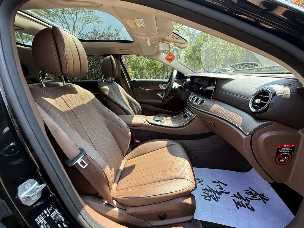 Mercedes-Benz E-Class — миниатюра 19