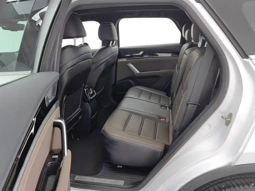 BYD Tang — миниатюра 15