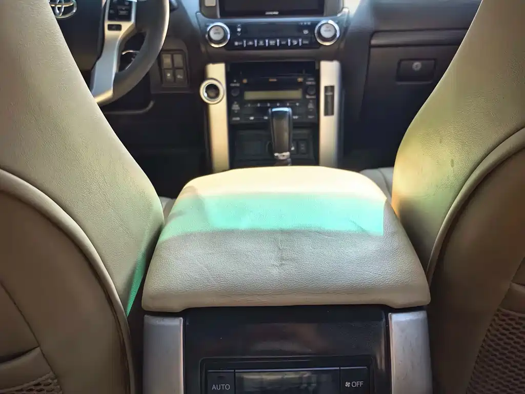 Toyota Land Cruiser Prado 2010 4.0L AT TX-L