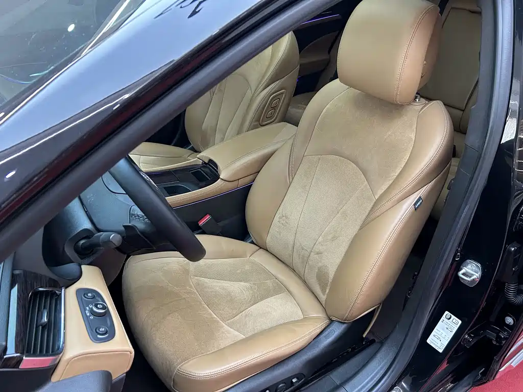 Buick LaCrosse — миниатюра 31