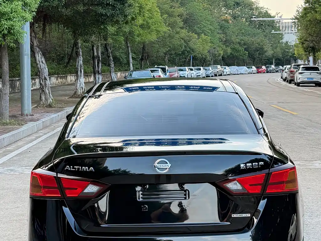 Nissan Teana — миниатюра 5