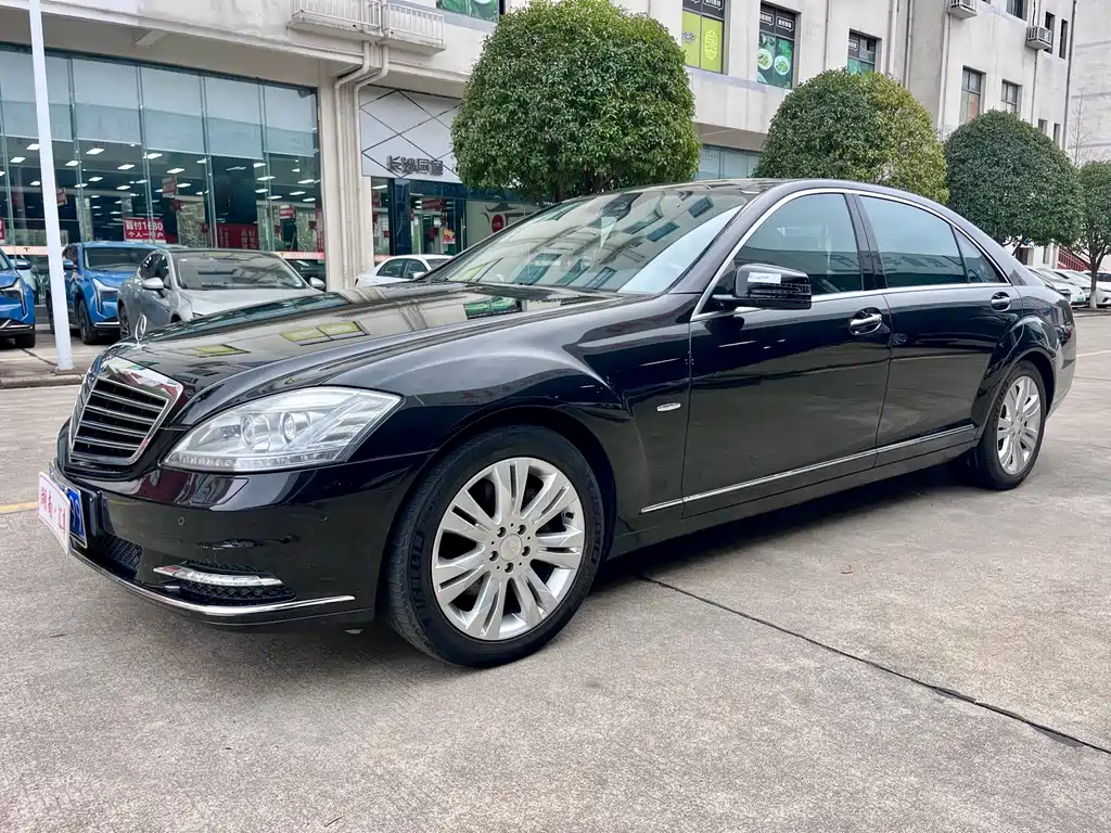 Mercedes-Benz S-Class 2013