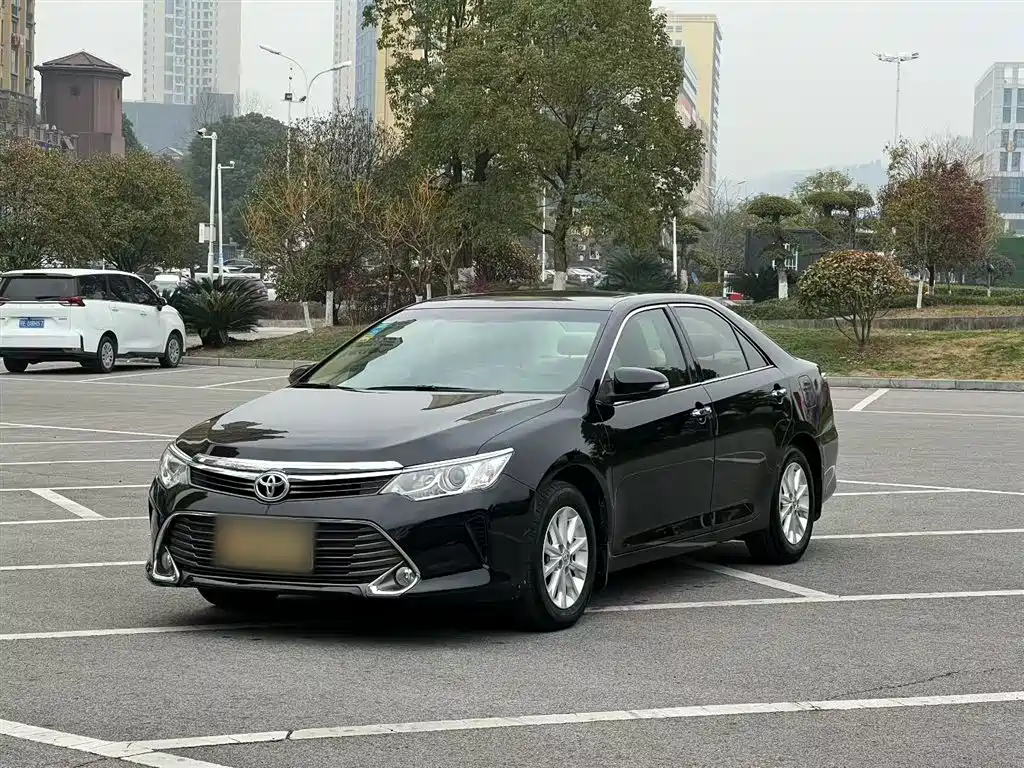 Toyota Camry 2015