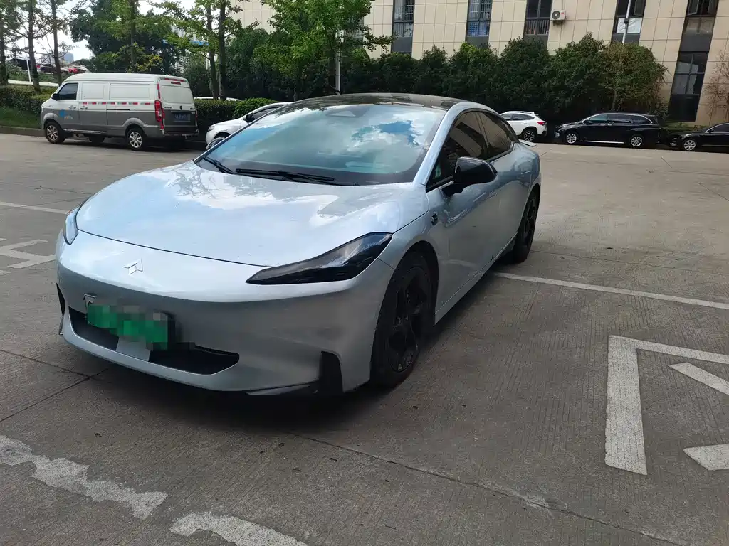 Hyper GT