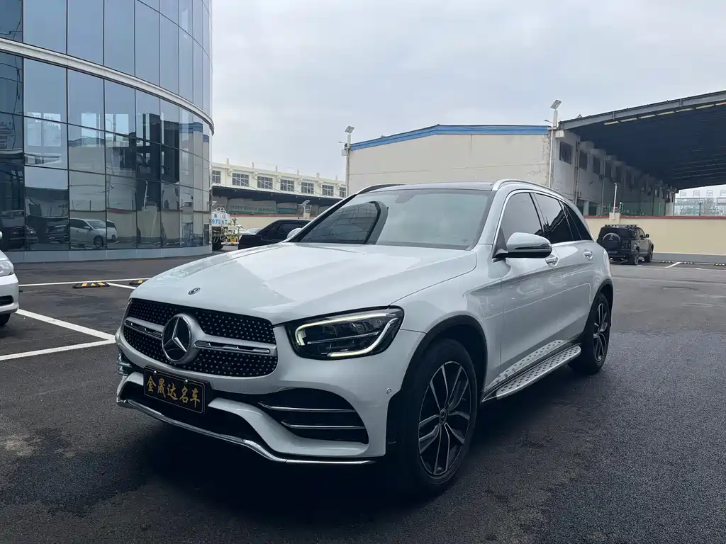 MERCEDES-BENZ GLC