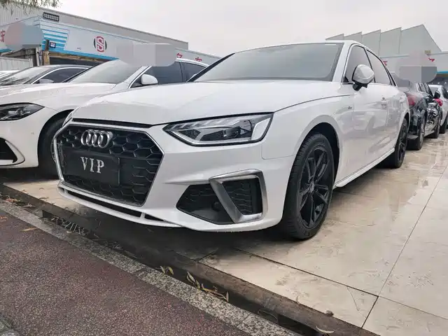 AUDI A4L 2021