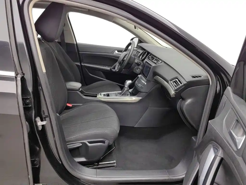 Peugeot 408 — миниатюра 23