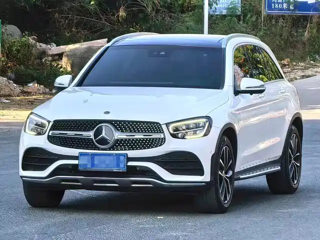 MERCEDES-BENZ GLC