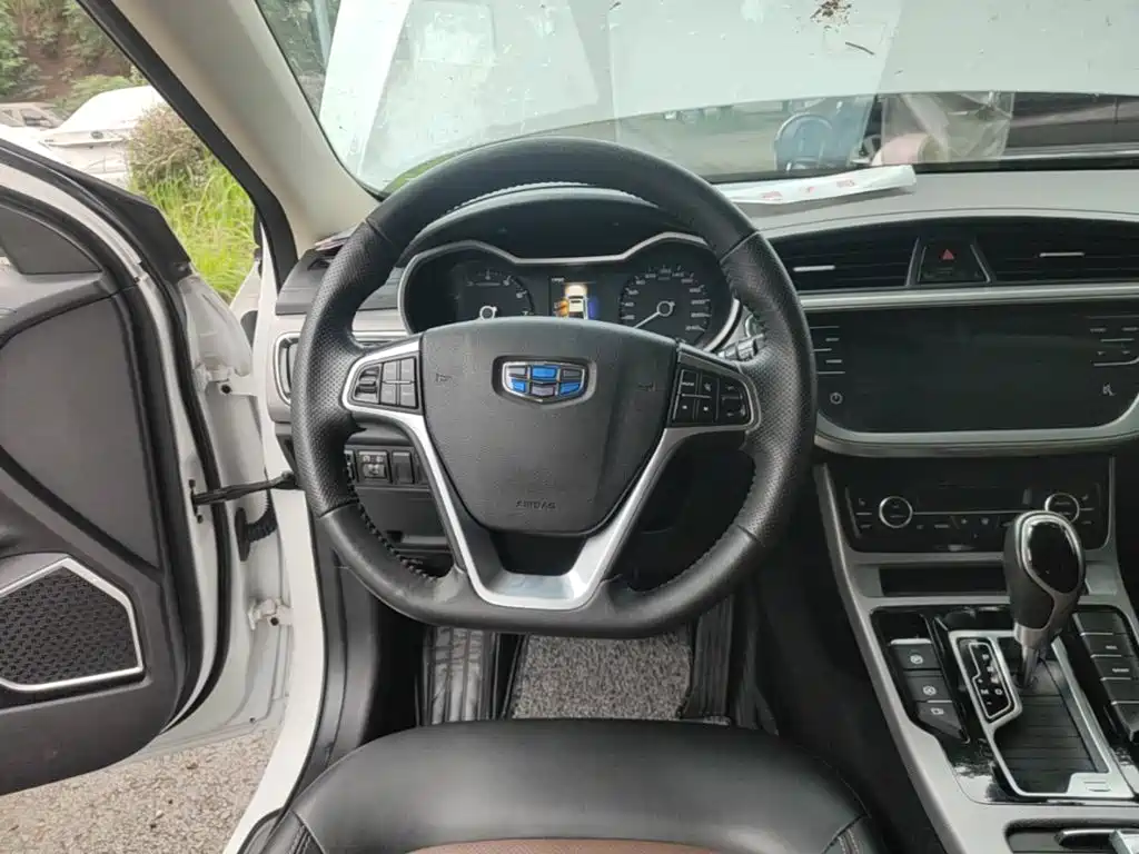 Geely Emgrand GL — миниатюра 11