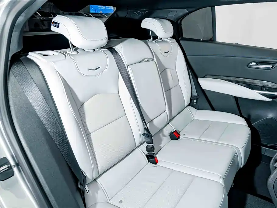 Cadillac XT4 — миниатюра 21