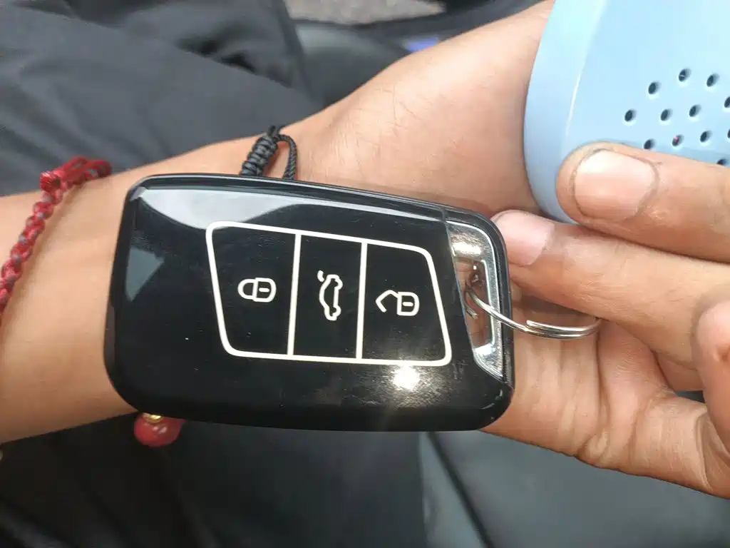 Volkswagen 帕萨特插电混动 — миниатюра 9