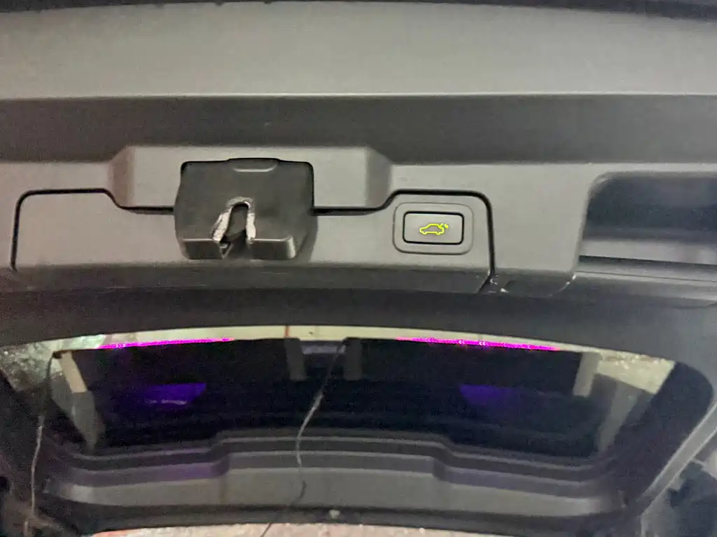 Land Rover Evoque (Import) — миниатюра 8